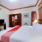 Hotel Golden Oasis