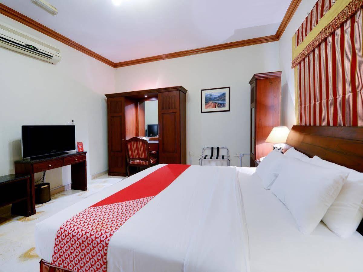 Golden Oasis Hotel 2*