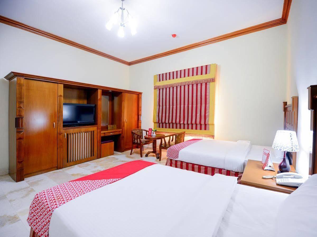 Golden Oasis Hotel 2*